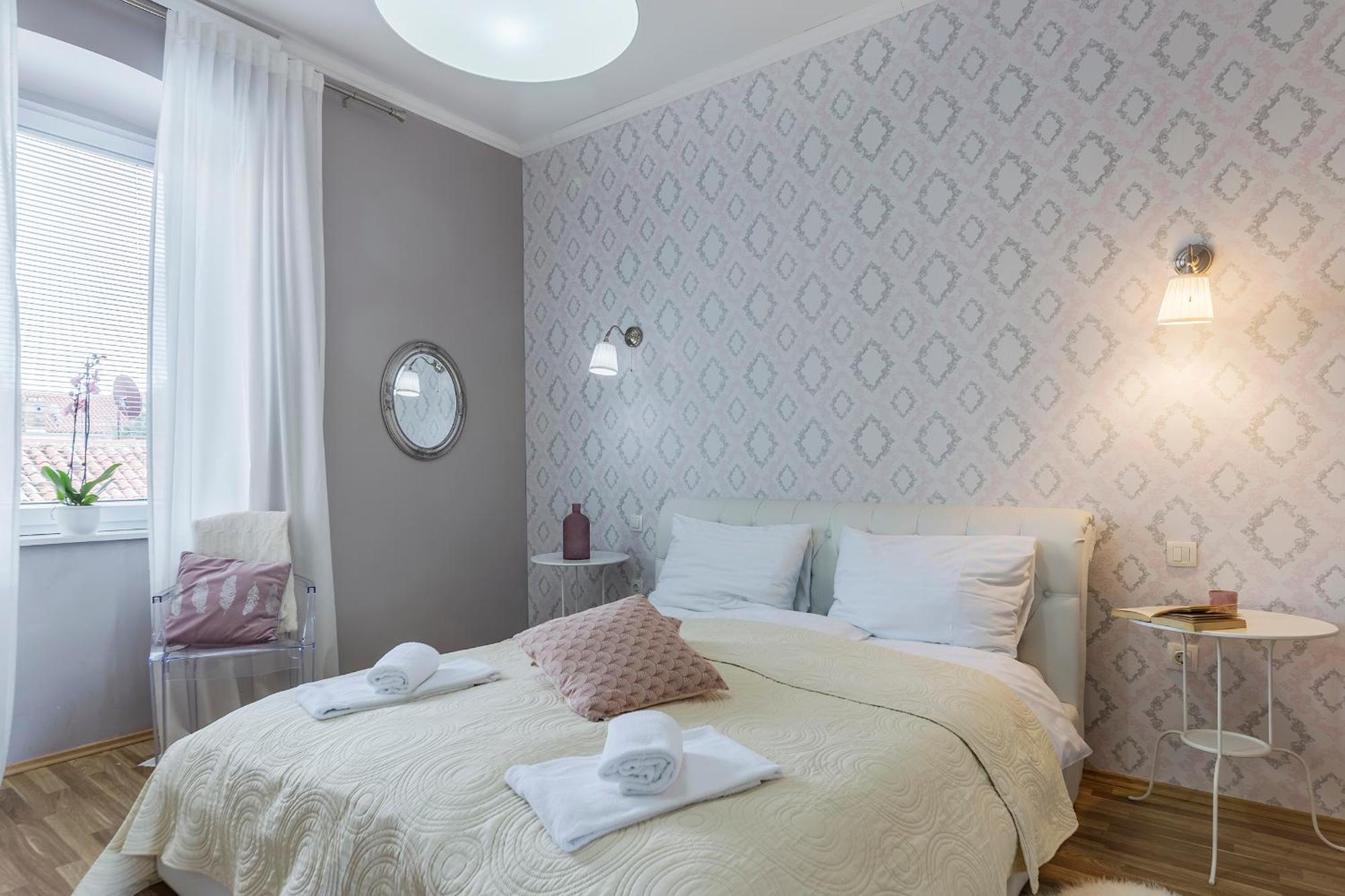 Captain Emo City Apartments พูลา ภายนอก รูปภาพ