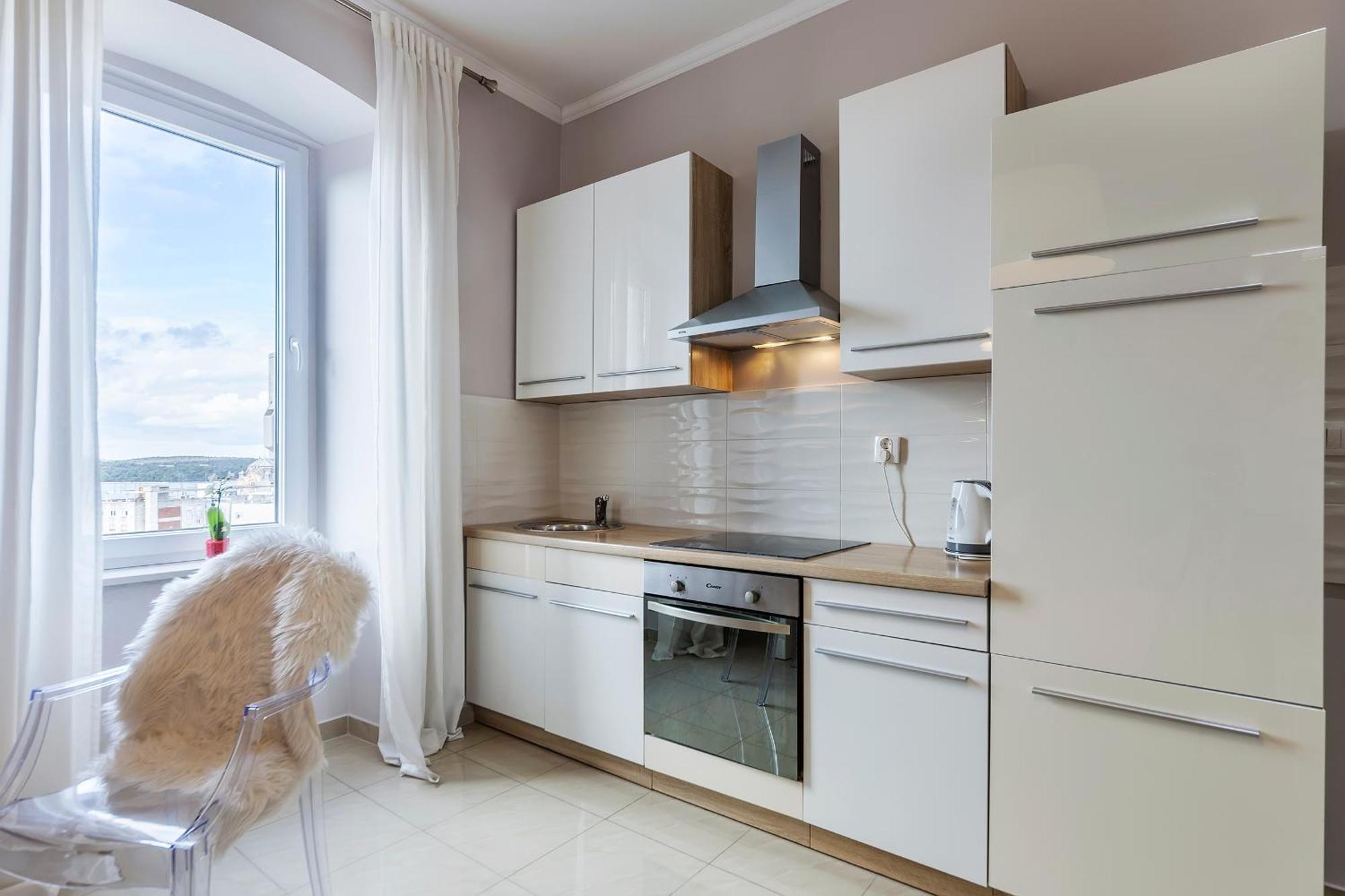 Captain Emo City Apartments พูลา ภายนอก รูปภาพ